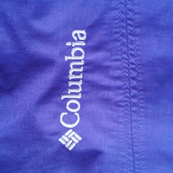 Columbia woman size medium Omni-Heat hooded jacket - Picture 3 of 6